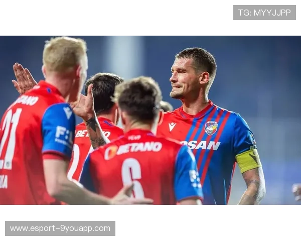 “西甲引援频繁，球队补强迎战关键战役”，西甲引进中国球员